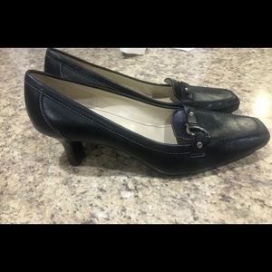 AK Anne Klein iflex pumps